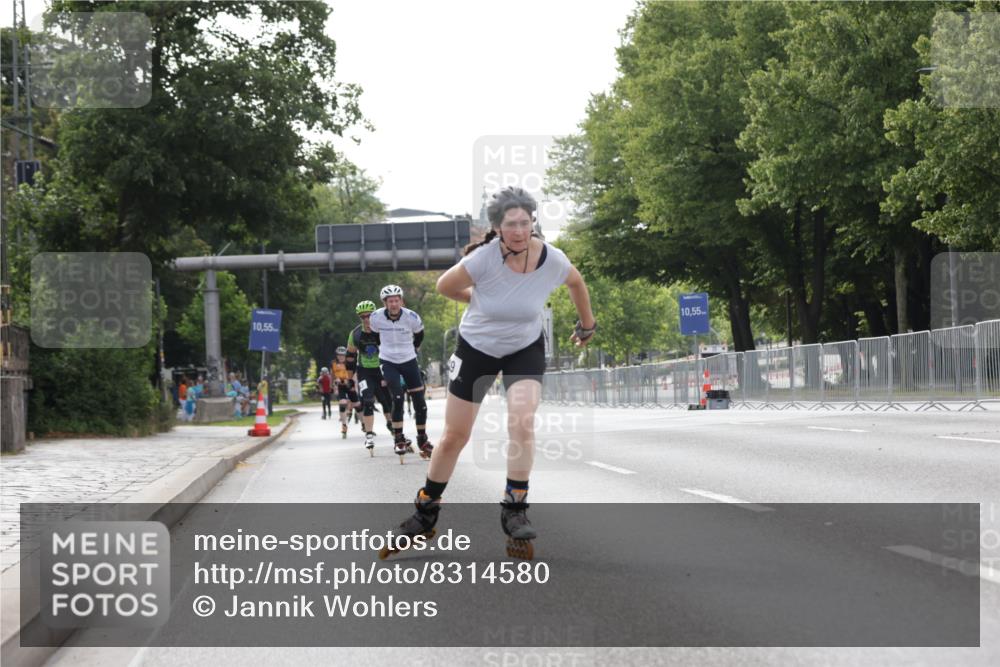 29.06.2025 - hella hamburg halbmarathon Jannik Wohlers http://msf.ph/oto/8314580 29.06.2025 08:59:23 Lombardsbrücke  meine-sportfotos.de
