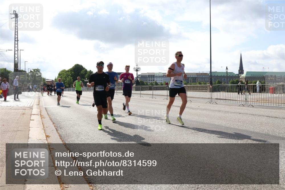 29.06.2025 - hella hamburg halbmarathon Lena Gebhardt http://msf.ph/oto/8314599 29.06.2025 09:47:23 Lombardsbrücke 11806, 12704, 9171, 15939, 188883, 1002, 1053, 1217, 1396, 1407, 1411, 1577, 1910, 1959, 2121, 2228, 2404, 2563, 2774, 2836, 2851, 3005, 3783, 3790, 3935, 4246, 4740, 5193, 5923, 5961, 6032, 6305, 6473, 6915, 7080, 7831, 7867, 7972, 8084, 8323, 8366, 8395, 9171, 9376, 9508, 9519, 10771, 11019, 11055, 11370, 11559, 11806, 11898, 12137, 12204, 12704, 12751, 13029, 13148, 13419, 13771, 13972, 13991, 14069, 14385, 14459, 16123, 17154, 18419 meine-sportfotos.de