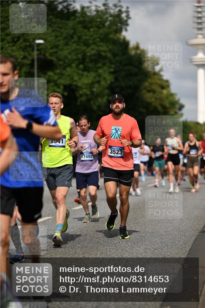 29.06.2025 - hella hamburg halbmarathon Dr. Thomas Lammeyer http://msf.ph/oto/8314653 29.06.2025 09:55:03 Kennedybrücke 1136, 1570, 1903, 1912, 1920, 1941, 2972, 3523, 3700, 3947, 4297, 4759, 4843, 4865, 4999, 5275, 5375, 5410, 6593, 7092, 7105, 7363, 7378, 7693, 7962, 8346, 8871, 9114, 9262, 9364, 9371, 9380, 9885, 10193, 10375, 10669, 11417 meine-sportfotos.de