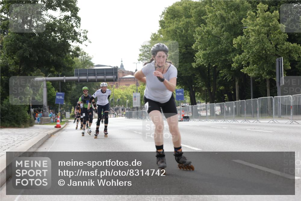 29.06.2025 - hella hamburg halbmarathon Jannik Wohlers http://msf.ph/oto/8314742 29.06.2025 08:59:24 Lombardsbrücke  meine-sportfotos.de