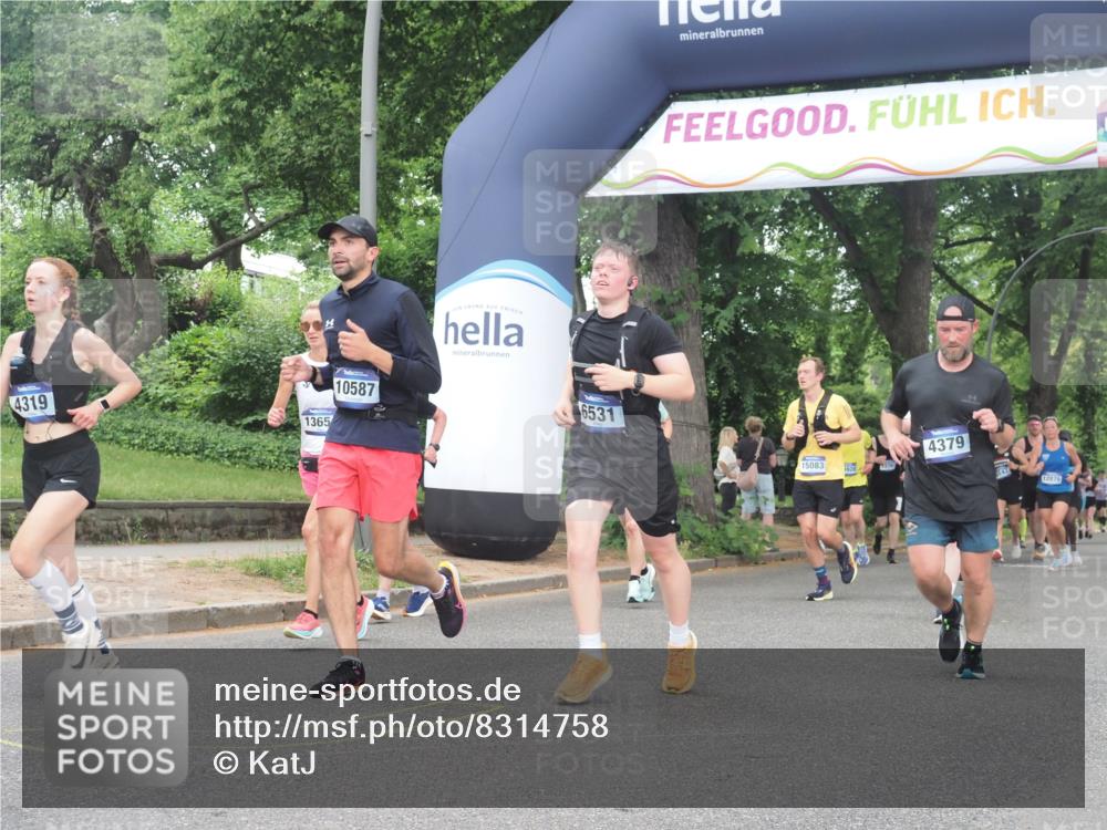 29.06.2025 - hella hamburg halbmarathon KatJ http://msf.ph/oto/8314758 29.06.2025 10:45:14 Zwischen KM18-KM19 4319, 4379, 6531, 8744 meine-sportfotos.de