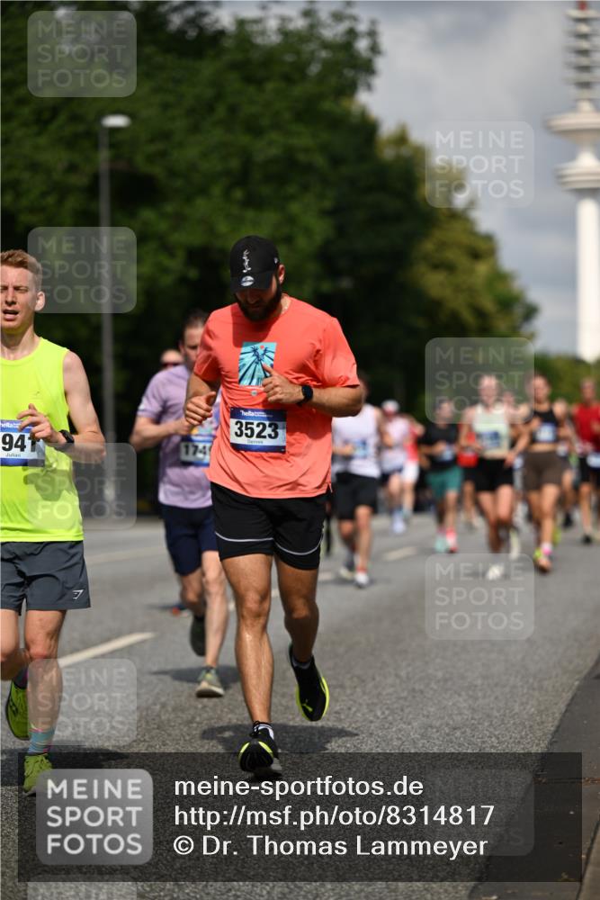29.06.2025 - hella hamburg halbmarathon Dr. Thomas Lammeyer http://msf.ph/oto/8314817 29.06.2025 09:55:04 Kennedybrücke 1136, 1570, 1903, 1912, 1920, 1941, 2972, 3523, 3700, 4297, 4759, 4843, 4865, 4999, 5275, 5375, 5410, 6593, 7092, 7105, 7363, 7378, 7693, 7962, 8346, 8871, 9114, 9262, 9364, 9371, 9380, 9885, 10193, 10375, 10480, 10669, 11417 meine-sportfotos.de
