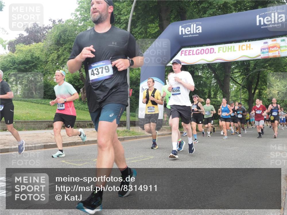 29.06.2025 - hella hamburg halbmarathon KatJ http://msf.ph/oto/8314911 29.06.2025 10:45:16 Zwischen KM18-KM19 4319, 4379, 4708, 6138, 6147, 6531, 8744 meine-sportfotos.de
