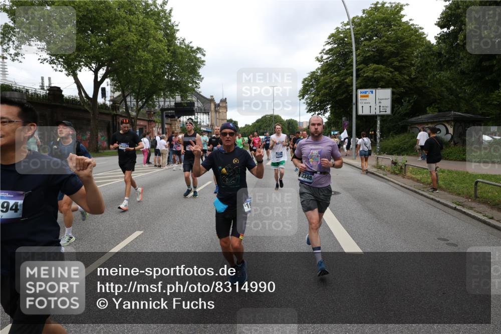 29.06.2025 - hella hamburg halbmarathon Yannick Fuchs http://msf.ph/oto/8314990 29.06.2025 10:50:44 20KM 1485, 1583, 1955, 2034, 2741, 3413, 3435, 3836, 4940, 5033, 5418, 5492, 6399, 6416, 6835, 7716, 8393, 8542, 8652, 8669, 8825, 9488, 9727, 9820, 9884, 9907, 9934, 10133, 10212, 11083, 11212, 11590, 11612, 12014, 12348, 12440, 12523, 12590, 12712, 13394, 13666, 13750, 13863, 14139, 14369, 14408, 14678, 15097, 15145, 15431, 15695, 15712, 15726, 16113, 16257, 16261, 16470, 16634, 17617, 17779, 18208, 18652, 18719, 18899, 19091, 19184 meine-sportfotos.de