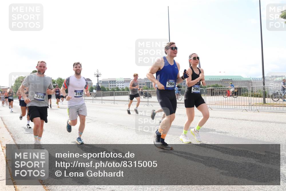 29.06.2025 - hella hamburg halbmarathon Lena Gebhardt http://msf.ph/oto/8315005 29.06.2025 10:12:31 Lombardsbrücke 16, 3248, 3182, 2964, 2963, 1062, 1249, 1610, 1785, 1790, 1850, 1851, 1939, 2531, 2661, 2891, 2963, 2964, 3182, 3248, 3262, 3746, 4453, 4499, 4554, 5150, 5166, 5176, 5597, 5598, 6822, 6871, 6966, 7014, 7474, 7907, 8917, 8971, 9253, 9254, 9405, 9705, 10581, 10685, 11025, 11509, 11525, 11581, 12456, 13171, 13566, 13816, 14060, 14196, 14313, 14540, 14863, 14868, 14869, 15012, 15137, 15369, 16379, 16473, 16826, 16911, 16976, 17994, 18178, 18429, 18493, 18655 meine-sportfotos.de