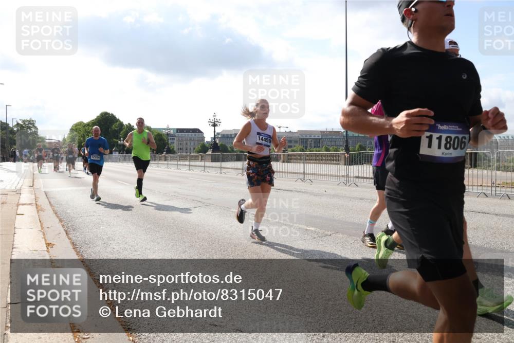 29.06.2025 - hella hamburg halbmarathon Lena Gebhardt http://msf.ph/oto/8315047 29.06.2025 09:47:24 Lombardsbrücke 12704, 14459, 11806, 1002, 1053, 1217, 1396, 1407, 1411, 1577, 1910, 1959, 2121, 2228, 2404, 2563, 2774, 2836, 2851, 3005, 3783, 3790, 3935, 4246, 4740, 5193, 5923, 5961, 6032, 6305, 6473, 6915, 7080, 7831, 7972, 8084, 8323, 8366, 8395, 9171, 9376, 9508, 9519, 10771, 11019, 11055, 11370, 11559, 11806, 11898, 12137, 12204, 12704, 12751, 13029, 13148, 13419, 13771, 13972, 13991, 14069, 14385, 14459, 16123, 17154, 18419 meine-sportfotos.de
