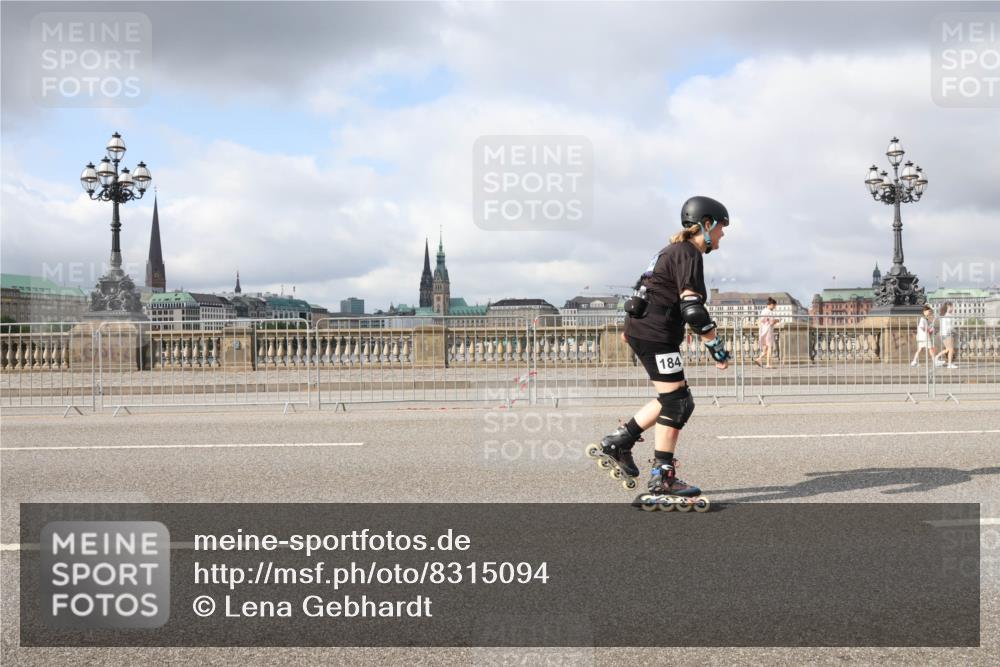 29.06.2025 - hella hamburg halbmarathon Lena Gebhardt http://msf.ph/oto/8315094 29.06.2025 09:07:12 Lombardsbrücke 184 meine-sportfotos.de