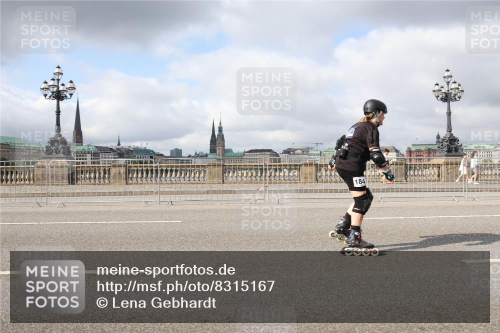29.06.2025 - hella hamburg halbmarathon Lena Gebhardt http://msf.ph/oto/8315167 29.06.2025 09:07:12 Lombardsbrücke 184 meine-sportfotos.de