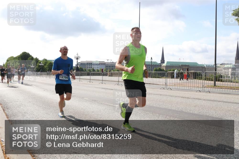 29.06.2025 - hella hamburg halbmarathon Lena Gebhardt http://msf.ph/oto/8315259 29.06.2025 09:47:26 Lombardsbrücke 12704, 1002, 1217, 1396, 1407, 1411, 1577, 1910, 1959, 2121, 2228, 2404, 2563, 2774, 2836, 2851, 3005, 3783, 3790, 3935, 4246, 4740, 5193, 5923, 5961, 6032, 6305, 6473, 6915, 7831, 7972, 8084, 8323, 8366, 8395, 9171, 9376, 9508, 9519, 10771, 11019, 11055, 11370, 11559, 11806, 12137, 12204, 12704, 12751, 13029, 13148, 13419, 13771, 13972, 13991, 14069, 14385, 14459, 16123, 17154, 18419 meine-sportfotos.de