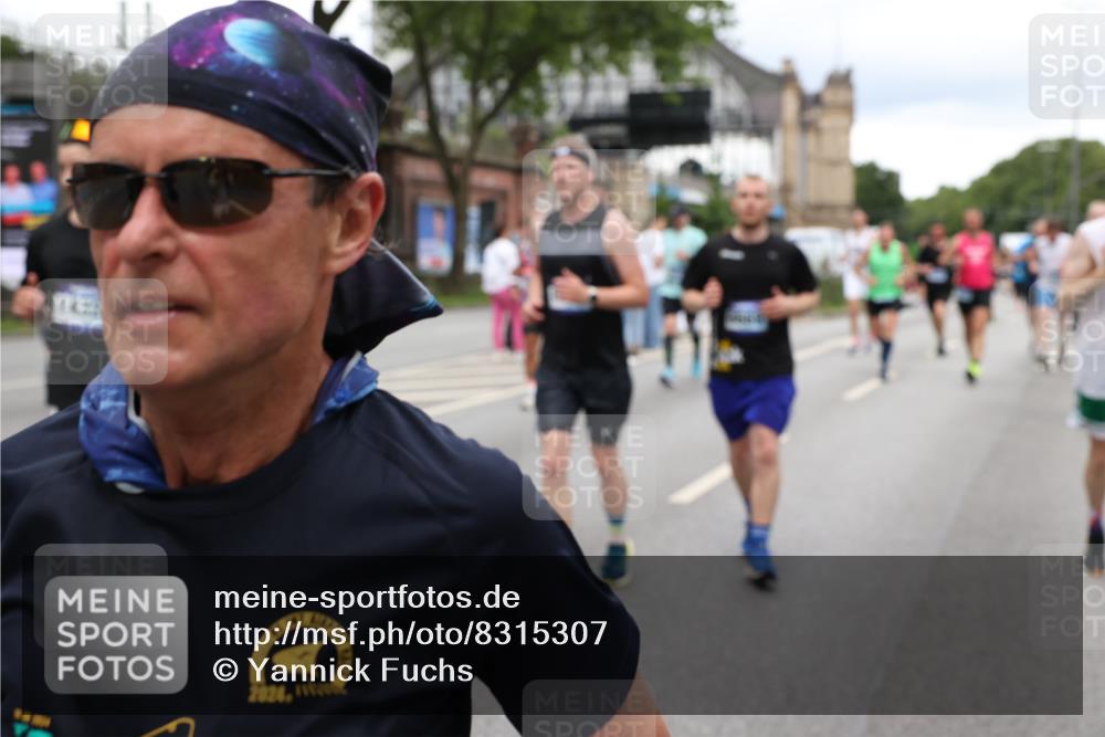29.06.2025 - hella hamburg halbmarathon Yannick Fuchs http://msf.ph/oto/8315307 29.06.2025 10:50:45 20KM 1485, 1583, 1955, 2034, 2676, 2741, 3413, 3435, 3836, 4167, 4940, 5033, 5418, 5492, 6399, 6416, 6835, 7716, 8393, 8542, 8652, 8669, 8825, 9488, 9727, 9820, 9907, 9934, 10133, 10212, 11083, 11212, 11590, 11612, 12014, 12348, 12440, 12523, 12590, 12712, 13394, 13666, 13750, 13863, 14139, 14369, 14408, 14678, 15097, 15145, 15431, 15695, 15712, 15726, 16113, 16257, 16261, 16470, 16634, 17160, 17617, 17779, 18208, 18652, 18719, 18899, 19091, 19184 meine-sportfotos.de