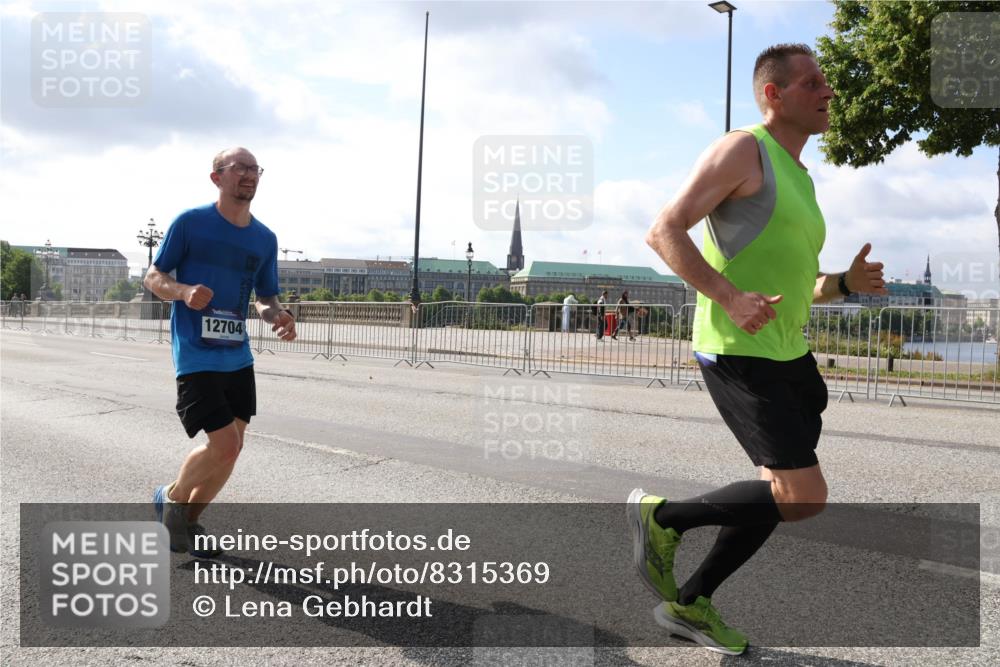 29.06.2025 - hella hamburg halbmarathon Lena Gebhardt http://msf.ph/oto/8315369 29.06.2025 09:47:26 Lombardsbrücke 12704, 1002, 1217, 1396, 1407, 1411, 1577, 1910, 1959, 2121, 2228, 2404, 2563, 2774, 2836, 2851, 3005, 3783, 3790, 3935, 4246, 4740, 5193, 5923, 5961, 6032, 6305, 6473, 6915, 7831, 7972, 8084, 8323, 8366, 8395, 9171, 9376, 9508, 9519, 10771, 11019, 11055, 11370, 11559, 11806, 12137, 12204, 12704, 12751, 13029, 13148, 13419, 13771, 13972, 13991, 14069, 14385, 14459, 16123, 17154, 18419 meine-sportfotos.de