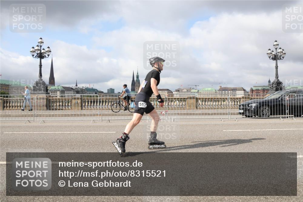 29.06.2025 - hella hamburg halbmarathon Lena Gebhardt http://msf.ph/oto/8315521 29.06.2025 09:07:31 Lombardsbrücke 517 meine-sportfotos.de