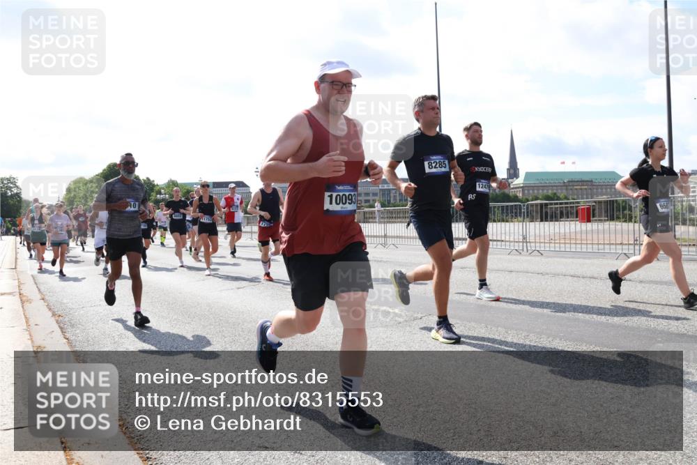29.06.2025 - hella hamburg halbmarathon Lena Gebhardt http://msf.ph/oto/8315553 29.06.2025 09:59:57 Lombardsbrücke 10, 160, 1753, 10093, 8285, 1247, 6587, 1006, 1125, 1239, 1264, 1334, 1642, 1834, 1914, 1955, 2099, 2159, 2348, 2364, 2391, 2432, 2447, 2582, 2584, 2630, 2676, 2677, 2910, 3181, 3279, 3668, 3836, 3898, 4013, 4231, 4426, 4632, 4772, 4796, 4837, 5015, 5134, 5272, 5277, 5341, 6104, 6174, 6201, 6202, 6462, 6581, 6587, 8330, 8520, 8846, 9142, 9488, 9907, 9984, 10031, 11039, 11568, 11844 meine-sportfotos.de