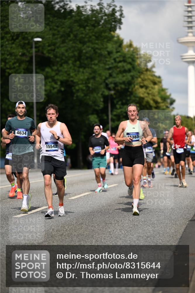 29.06.2025 - hella hamburg halbmarathon Dr. Thomas Lammeyer http://msf.ph/oto/8315644 29.06.2025 09:55:07 Kennedybrücke 1136, 1570, 1903, 1912, 1920, 1941, 2972, 3523, 3700, 4297, 4759, 4843, 4999, 5375, 5410, 7092, 7105, 7363, 7962, 8346, 8871, 9114, 9262, 9364, 9380, 10375, 10480, 10669, 11417 meine-sportfotos.de
