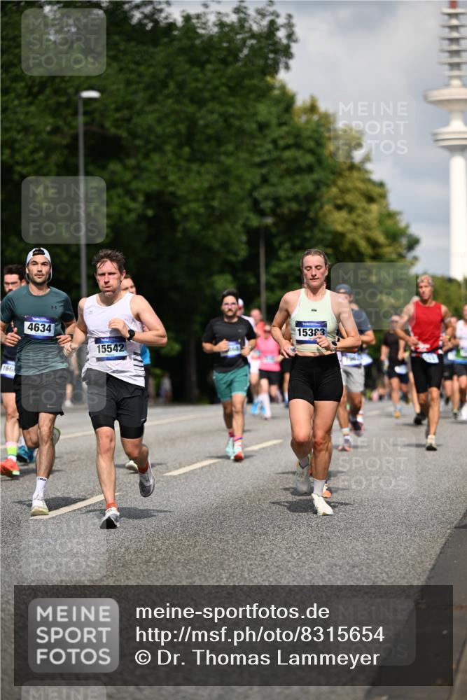 29.06.2025 - hella hamburg halbmarathon Dr. Thomas Lammeyer http://msf.ph/oto/8315654 29.06.2025 09:55:07 Kennedybrücke 1136, 1570, 1903, 1912, 1920, 1941, 2972, 3523, 3700, 4297, 4759, 4843, 4999, 5375, 5410, 7092, 7105, 7363, 7962, 8346, 8871, 9114, 9262, 9364, 9380, 10375, 10480, 10669, 11417 meine-sportfotos.de