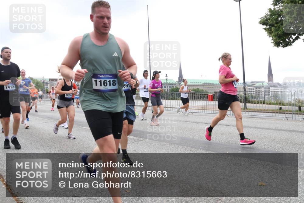 29.06.2025 - hella hamburg halbmarathon Lena Gebhardt http://msf.ph/oto/8315663 29.06.2025 10:47:09 Lombardsbrücke 7412, 12258, 9050, 11618, 91, 1214, 1073, 1185, 1286, 1363, 1463, 1523, 1593, 1607, 1704, 1720, 1961, 1999, 2148, 2162, 2211, 2320, 2327, 2537, 2555, 2556, 2665, 2981, 2994, 3277, 3406, 3407, 3823, 4184, 4202, 4239, 4296, 4325, 4342, 4483, 4806, 4895, 5111, 5114, 5700, 5796, 5895, 5953, 6255, 6256, 6485, 6496, 6740, 6879, 6995, 7073, 7412, 7430, 7431, 7630, 7631, 7827, 8105, 8131, 8486, 8553, 8684, 8706, 8915, 8953, 8967, 9018 meine-sportfotos.de
