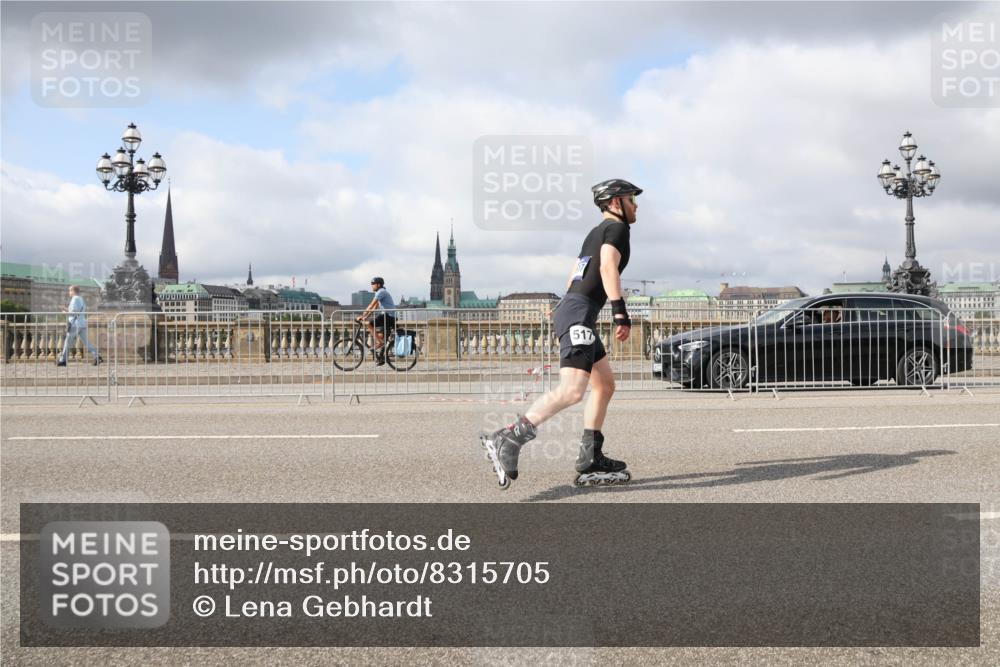 29.06.2025 - hella hamburg halbmarathon Lena Gebhardt http://msf.ph/oto/8315705 29.06.2025 09:07:32 Lombardsbrücke 517 meine-sportfotos.de