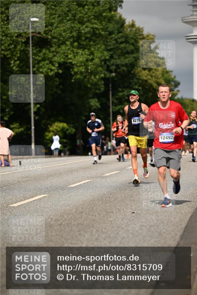 29.06.2025 - hella hamburg halbmarathon Dr. Thomas Lammeyer http://msf.ph/oto/8315709 29.06.2025 10:17:15 Kennedybrücke 1007, 1328, 1859, 2961, 2987, 3218, 3729, 4554, 4950, 5232, 5597, 5598, 6026, 7346, 8115, 8279, 8913, 9128, 9527, 10581 meine-sportfotos.de