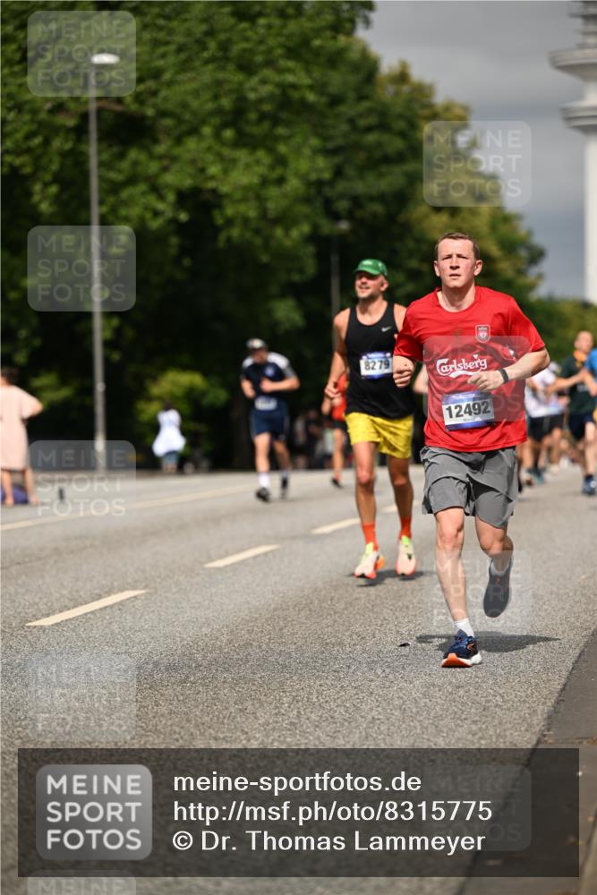 29.06.2025 - hella hamburg halbmarathon Dr. Thomas Lammeyer http://msf.ph/oto/8315775 29.06.2025 10:17:16 Kennedybrücke 1007, 1328, 1859, 2055, 2961, 2987, 3218, 3729, 4554, 4950, 5232, 5597, 5598, 6026, 7346, 7460, 8115, 8279, 8913, 9128, 9527, 10581 meine-sportfotos.de