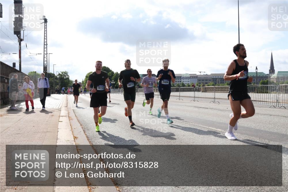 29.06.2025 - hella hamburg halbmarathon Lena Gebhardt http://msf.ph/oto/8315828 29.06.2025 09:47:31 Lombardsbrücke 16123, 18517, 2404, 512751, 1002, 1217, 1396, 1407, 1910, 1959, 2121, 2196, 2228, 2296, 2404, 2563, 2774, 2836, 2851, 3005, 3783, 3790, 3935, 4246, 4740, 5923, 5961, 6032, 6305, 6473, 6915, 7831, 7972, 8084, 8366, 8395, 8901, 9171, 9376, 9508, 9519, 10771, 10968, 11019, 11055, 11370, 11559, 11806, 12137, 12204, 12704, 12751, 13029, 13148, 13419, 13514, 13771, 13972, 13991, 14459, 14601, 16123, 17154, 18419 meine-sportfotos.de