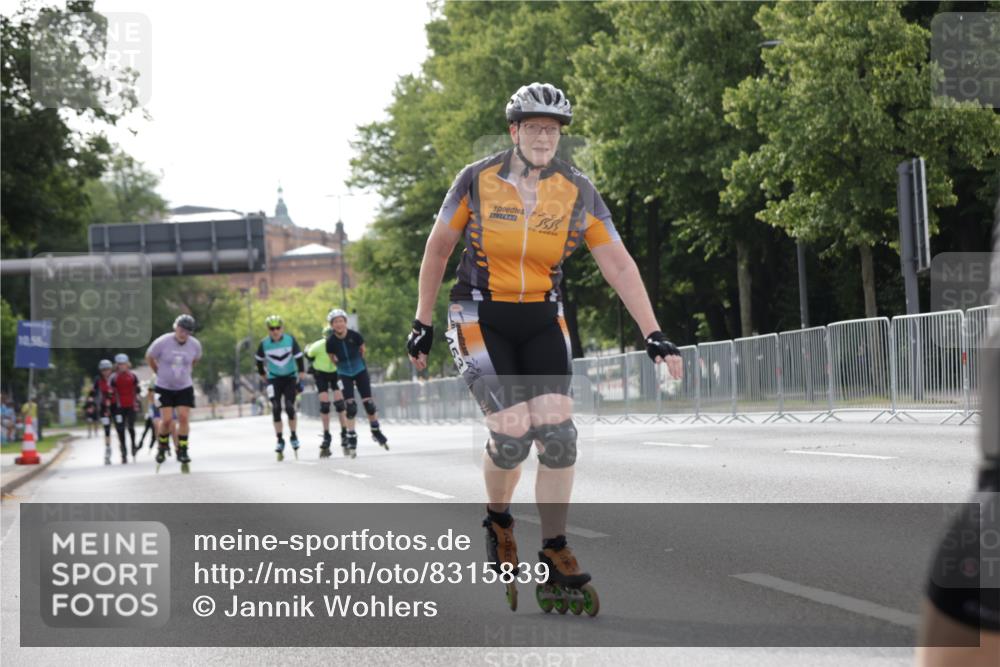29.06.2025 - hella hamburg halbmarathon Jannik Wohlers http://msf.ph/oto/8315839 29.06.2025 08:59:32 Lombardsbrücke  meine-sportfotos.de