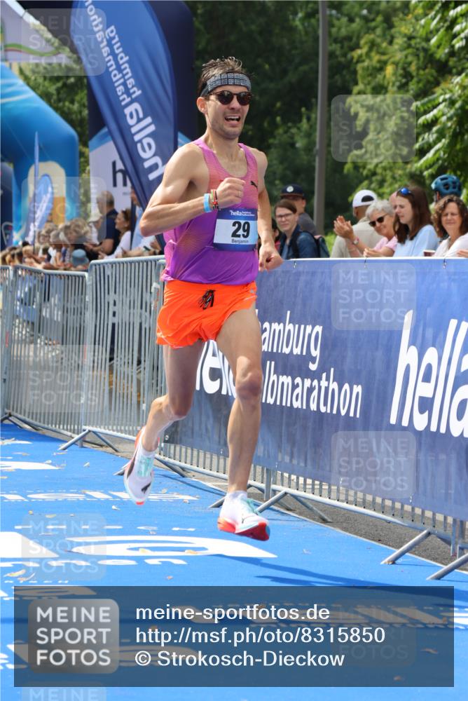 29.06.2025 - hella hamburg halbmarathon Strokosch-Dieckow http://msf.ph/oto/8315850 29.06.2025 10:08:59 Ziel 29 meine-sportfotos.de