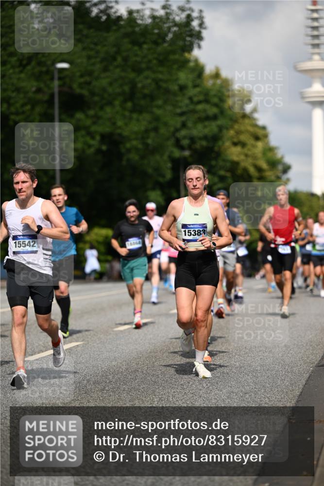 29.06.2025 - hella hamburg halbmarathon Dr. Thomas Lammeyer http://msf.ph/oto/8315927 29.06.2025 09:55:08 Kennedybrücke 1136, 1570, 1903, 1920, 1941, 2972, 3523, 3700, 4297, 4759, 4843, 4999, 5375, 5410, 7092, 7105, 7363, 7962, 8346, 8871, 9114, 9262, 9364, 9380, 10375, 10480, 10669, 11417 meine-sportfotos.de