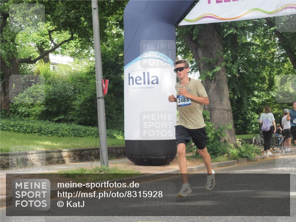 29.06.2025 - hella hamburg halbmarathon KatJ http://msf.ph/oto/8315928 29.06.2025 10:15:46 Zwischen KM18-KM19 2483, 4338, 8376 meine-sportfotos.de