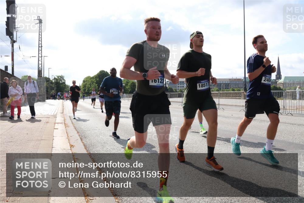 29.06.2025 - hella hamburg halbmarathon Lena Gebhardt http://msf.ph/oto/8315955 29.06.2025 09:47:32 Lombardsbrücke 13029, 16123, 18517, 13, 2404, 1002, 1217, 1407, 1910, 1959, 2121, 2196, 2228, 2296, 2404, 2563, 2774, 2836, 2851, 3783, 3790, 3935, 4246, 4740, 5923, 5961, 6032, 6305, 6473, 6915, 7831, 7972, 8084, 8366, 8395, 8901, 9171, 9376, 9508, 9519, 10771, 10968, 11019, 11055, 11370, 11559, 11806, 12137, 12204, 12462, 12704, 12751, 13029, 13148, 13419, 13514, 13771, 13972, 13991, 14459, 14601, 16123, 16964, 17154, 18419 meine-sportfotos.de