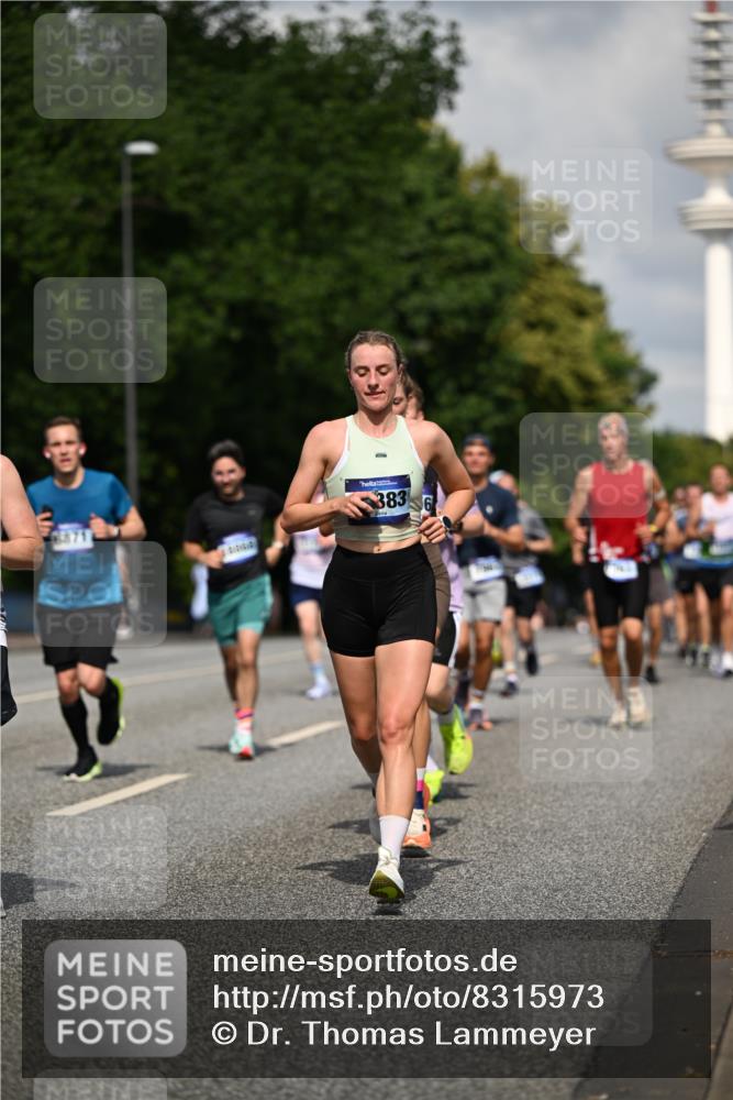 29.06.2025 - hella hamburg halbmarathon Dr. Thomas Lammeyer http://msf.ph/oto/8315973 29.06.2025 09:55:08 Kennedybrücke 1136, 1570, 1903, 1920, 1941, 2972, 3523, 3700, 4297, 4759, 4843, 4999, 5375, 5410, 7092, 7105, 7363, 7962, 8346, 8871, 9114, 9262, 9364, 9380, 10375, 10480, 10669, 11417 meine-sportfotos.de