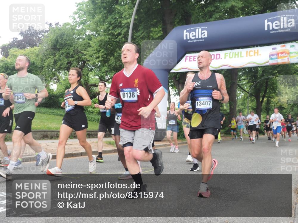 29.06.2025 - hella hamburg halbmarathon KatJ http://msf.ph/oto/8315974 29.06.2025 10:45:19 Zwischen KM18-KM19 1319, 4379, 4708, 4767, 5084, 6138, 6147, 6531, 8744 meine-sportfotos.de