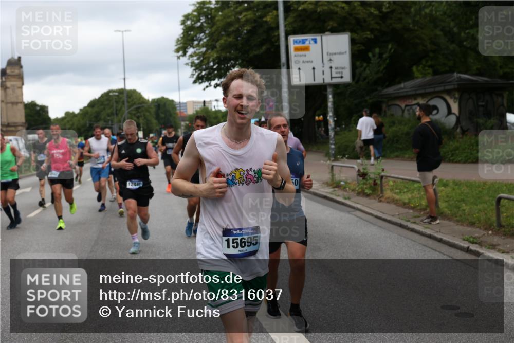 29.06.2025 - hella hamburg halbmarathon Yannick Fuchs http://msf.ph/oto/8316037 29.06.2025 10:50:46 20KM 1485, 1583, 1955, 2034, 2676, 2741, 3413, 3435, 3836, 4167, 4940, 5033, 5418, 5492, 6272, 6399, 6416, 6835, 7716, 8393, 8542, 8652, 8669, 8825, 9488, 9727, 9820, 9907, 9934, 10133, 10212, 11083, 11212, 11590, 11612, 12014, 12348, 12440, 12523, 12590, 12712, 13394, 13666, 13750, 13863, 14139, 14369, 14408, 14678, 15097, 15145, 15431, 15695, 15712, 15726, 16113, 16257, 16261, 16470, 16634, 17160, 17617, 17779, 18208, 18652, 18719, 18899, 19091, 19184 meine-sportfotos.de