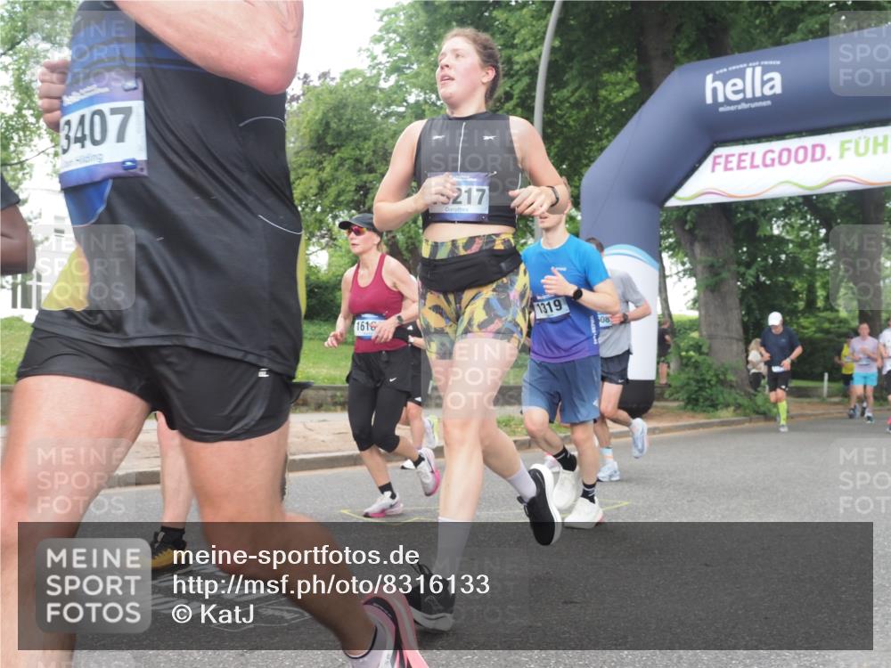 29.06.2025 - hella hamburg halbmarathon KatJ http://msf.ph/oto/8316133 29.06.2025 10:45:20 Zwischen KM18-KM19 1319, 4379, 4708, 4767, 5084, 6138, 6147, 8744 meine-sportfotos.de