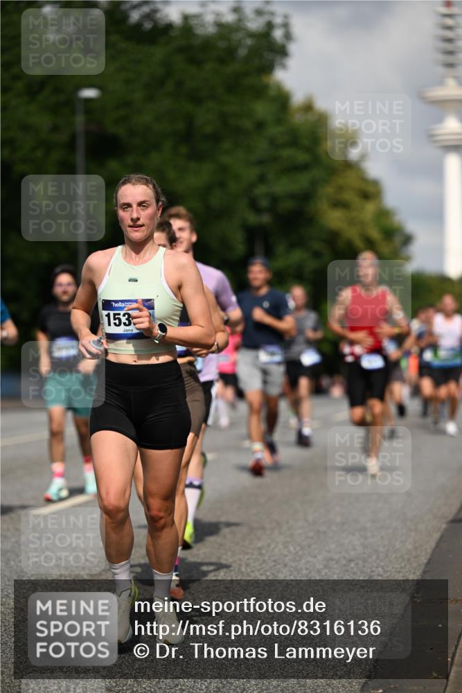 29.06.2025 - hella hamburg halbmarathon Dr. Thomas Lammeyer http://msf.ph/oto/8316136 29.06.2025 09:55:09 Kennedybrücke 1136, 1570, 1903, 1920, 1941, 2972, 3523, 3700, 4297, 4759, 4843, 4991, 4999, 5375, 5410, 6490, 7092, 7105, 7363, 7962, 8346, 8871, 9114, 9262, 9364, 9380, 10319, 10375, 10480, 10669, 11417 meine-sportfotos.de