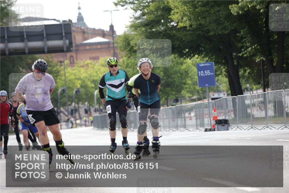 29.06.2025 - hella hamburg halbmarathon Jannik Wohlers http://msf.ph/oto/8316151 29.06.2025 08:59:34 Lombardsbrücke  meine-sportfotos.de