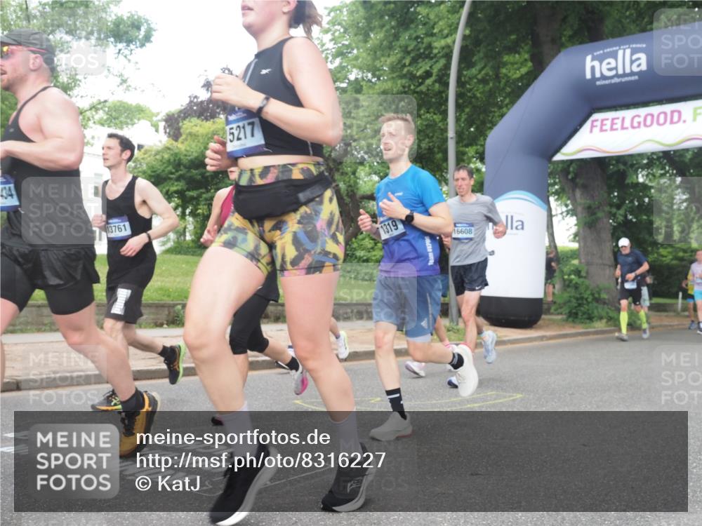 29.06.2025 - hella hamburg halbmarathon KatJ http://msf.ph/oto/8316227 29.06.2025 10:45:20 Zwischen KM18-KM19 1319, 4379, 4708, 4767, 5084, 6138, 6147, 8744 meine-sportfotos.de