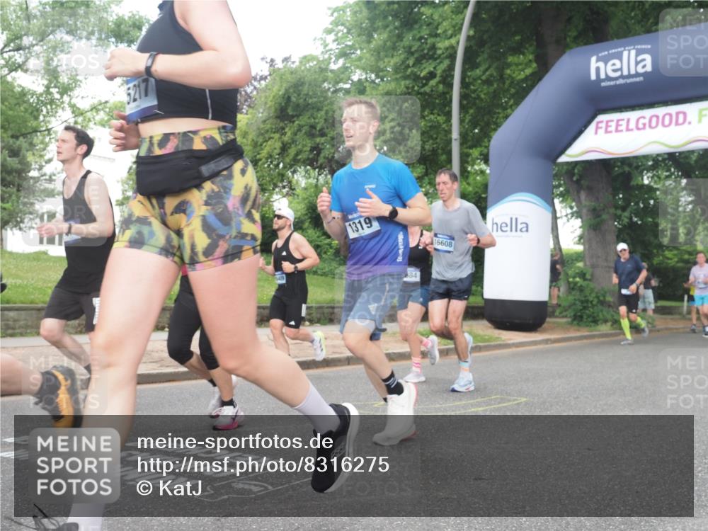 29.06.2025 - hella hamburg halbmarathon KatJ http://msf.ph/oto/8316275 29.06.2025 10:45:20 Zwischen KM18-KM19 1319, 4379, 4708, 4767, 5084, 6138, 6147, 8744 meine-sportfotos.de