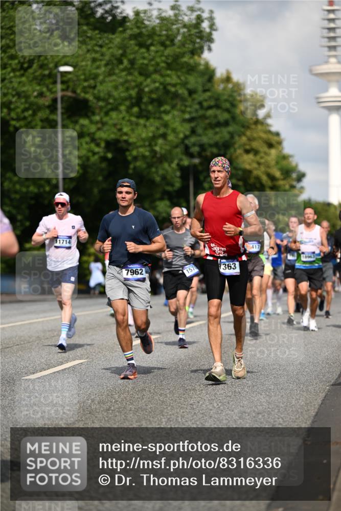 29.06.2025 - hella hamburg halbmarathon Dr. Thomas Lammeyer http://msf.ph/oto/8316336 29.06.2025 09:55:11 Kennedybrücke 1570, 1903, 1920, 1941, 2653, 2972, 3523, 4297, 4759, 4843, 4991, 4999, 5375, 5410, 6490, 7092, 7105, 7363, 7962, 8346, 8359, 8871, 9114, 9364, 9380, 10319, 10375, 10480, 10669, 11417 meine-sportfotos.de