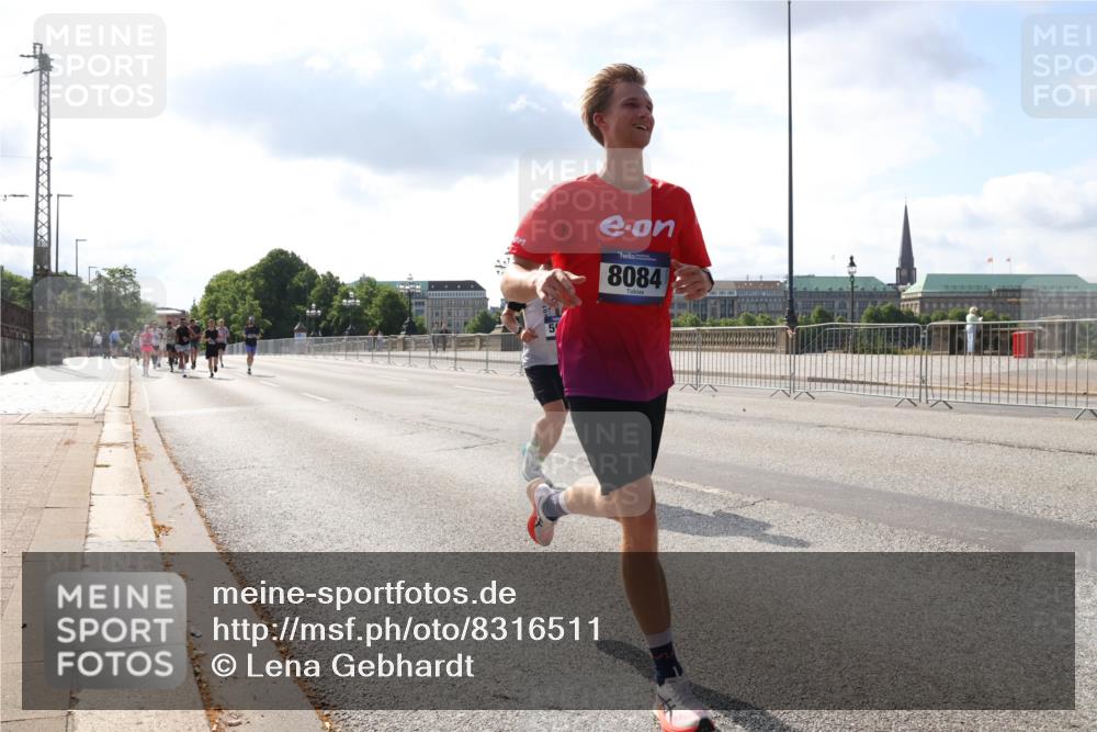 29.06.2025 - hella hamburg halbmarathon Lena Gebhardt http://msf.ph/oto/8316511 29.06.2025 09:47:37 Lombardsbrücke 5, 8084, 1002, 1164, 1217, 1407, 1910, 1959, 2121, 2196, 2228, 2296, 2404, 2563, 2774, 2836, 2851, 3783, 3790, 3935, 4246, 4740, 5092, 5923, 5961, 6032, 6305, 6473, 6915, 7831, 7972, 8084, 8366, 8395, 8901, 9171, 9376, 9508, 10771, 10968, 11019, 11370, 11559, 11806, 12137, 12462, 12704, 12751, 13029, 13419, 13514, 13798, 13972, 14459, 14601, 14952, 15965, 16123, 16964, 17154, 18419 meine-sportfotos.de