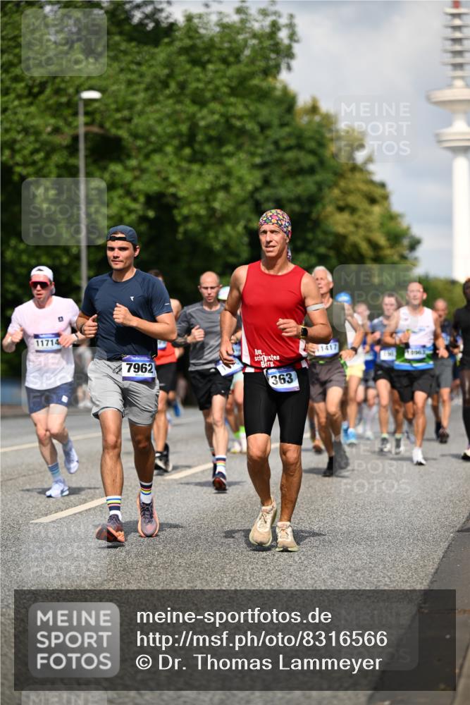 29.06.2025 - hella hamburg halbmarathon Dr. Thomas Lammeyer http://msf.ph/oto/8316566 29.06.2025 09:55:12 Kennedybrücke 1570, 1903, 1920, 1941, 2653, 2972, 3523, 4297, 4759, 4843, 4991, 4999, 5375, 5410, 6490, 7092, 7105, 7363, 7962, 8346, 8359, 8871, 8900, 9114, 9364, 9380, 10319, 10375, 10480, 10669, 11417 meine-sportfotos.de
