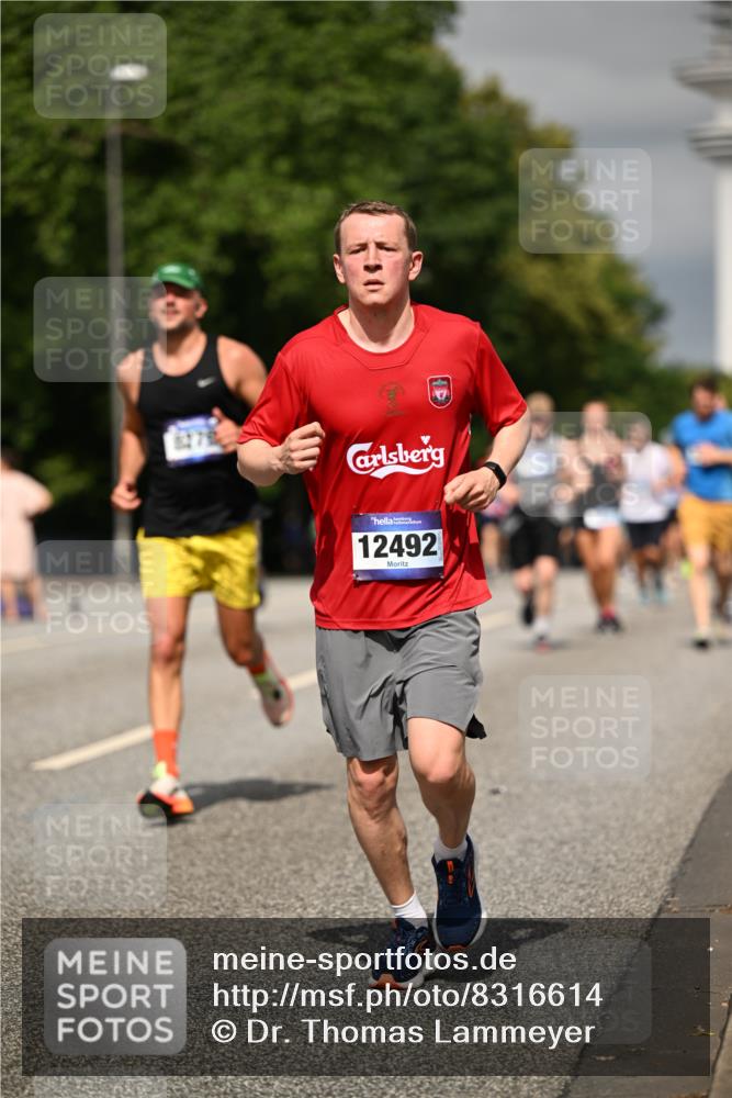 29.06.2025 - hella hamburg halbmarathon Dr. Thomas Lammeyer http://msf.ph/oto/8316614 29.06.2025 10:17:17 Kennedybrücke 1007, 1328, 1859, 2055, 2961, 2987, 3218, 3729, 4554, 4950, 5232, 5597, 5598, 6026, 7346, 7460, 8115, 8279, 8913, 9128, 9527, 10581 meine-sportfotos.de