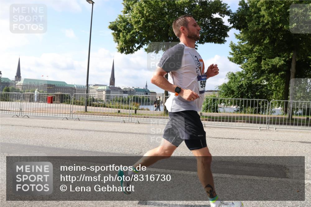 29.06.2025 - hella hamburg halbmarathon Lena Gebhardt http://msf.ph/oto/8316730 29.06.2025 09:47:38 Lombardsbrücke 59, 1002, 1164, 1217, 1407, 1910, 1959, 2121, 2196, 2228, 2296, 2404, 2774, 2836, 2851, 3783, 3790, 3935, 4246, 4740, 5092, 5923, 5961, 6032, 6305, 6473, 6915, 7831, 7972, 8084, 8366, 8395, 8901, 9171, 9376, 9508, 9944, 10771, 10968, 11019, 11370, 11559, 11806, 12137, 12462, 12704, 12751, 13029, 13419, 13514, 13798, 13972, 14459, 14601, 14952, 15965, 16123, 16964, 17154, 18419 meine-sportfotos.de