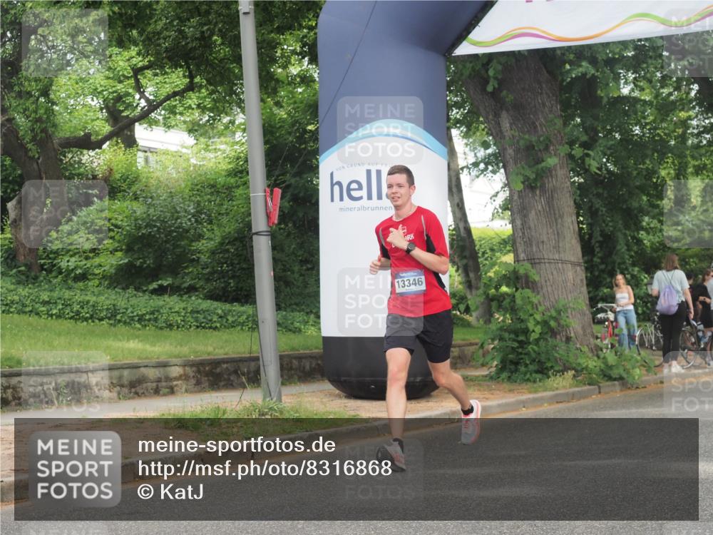 29.06.2025 - hella hamburg halbmarathon KatJ http://msf.ph/oto/8316868 29.06.2025 10:15:54 Zwischen KM18-KM19 2483 meine-sportfotos.de