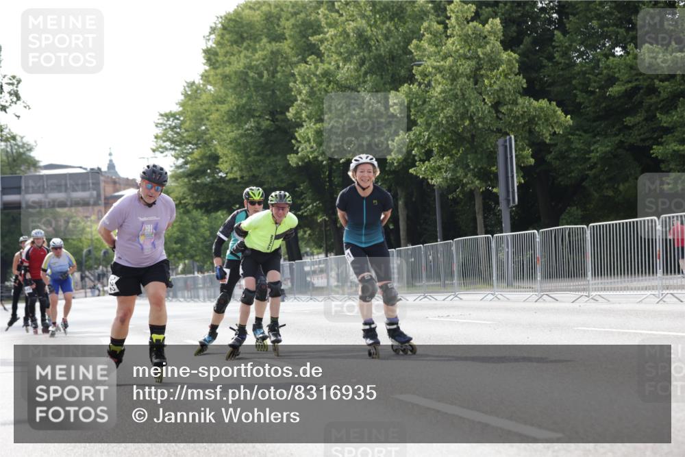 29.06.2025 - hella hamburg halbmarathon Jannik Wohlers http://msf.ph/oto/8316935 29.06.2025 08:59:36 Lombardsbrücke  meine-sportfotos.de
