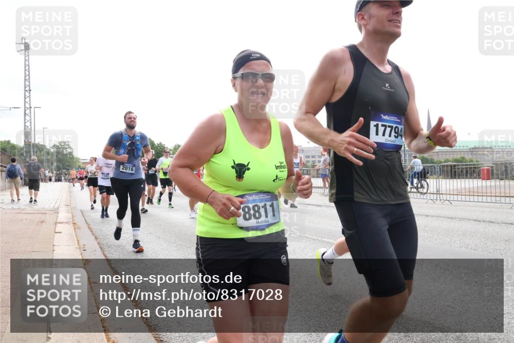 29.06.2025 - hella hamburg halbmarathon Lena Gebhardt http://msf.ph/oto/8317028 29.06.2025 10:37:27 Lombardsbrücke 2016, 1337, 8811, 17794, 1022, 1276, 1337, 1339, 1475, 1488, 1490, 1597, 1819, 2016, 2031, 2072, 2104, 2199, 2272, 2480, 2486, 2640, 2853, 3127, 3230, 3633, 3714, 4097, 4347, 4733, 5146, 5171, 5186, 5224, 5538, 5560, 5640, 5786, 5790, 5875, 5940, 6172, 6243, 6584, 6804, 6821, 6955, 7085, 7124, 7202, 7235, 7350, 7544, 7707, 7777, 7823, 8007, 8257, 8258, 8315, 8758, 8811, 8843, 9054, 9055, 9524, 10506, 12123, 12254, 12472, 12824, 16680, 17798 meine-sportfotos.de