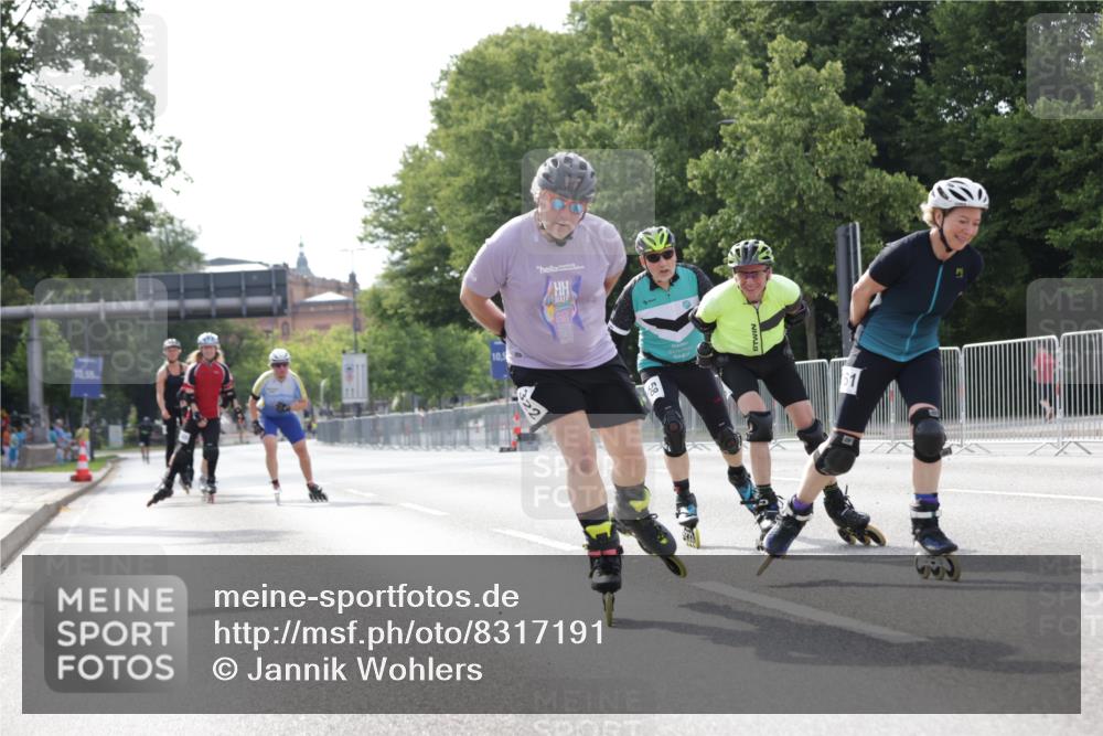 29.06.2025 - hella hamburg halbmarathon Jannik Wohlers http://msf.ph/oto/8317191 29.06.2025 08:59:36 Lombardsbrücke  meine-sportfotos.de