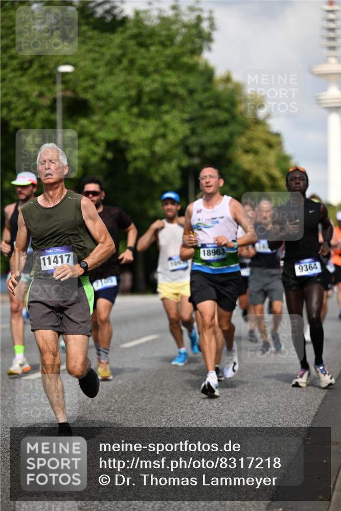 29.06.2025 - hella hamburg halbmarathon Dr. Thomas Lammeyer http://msf.ph/oto/8317218 29.06.2025 09:55:15 Kennedybrücke 1570, 1903, 1920, 1941, 2653, 2880, 3437, 3523, 4297, 4991, 4999, 5014, 5129, 5410, 6490, 6770, 7092, 7105, 7363, 7962, 8074, 8346, 8359, 8871, 8900, 9114, 9358, 9364, 9380, 10319, 10375, 10480, 10669, 11021, 11417 meine-sportfotos.de