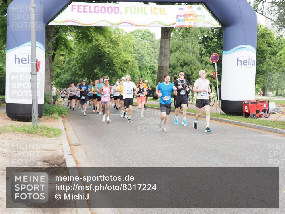 29.06.2025 - hella hamburg halbmarathon MichiJ http://msf.ph/oto/8317224 29.06.2025 10:36:43 Zwischen KM18-KM19 1086, 1342, 3947, 5447, 9661, 9723, 10184, 12094, 13269, 13690, 14990, 15981, 17173, 17855, 18058 meine-sportfotos.de