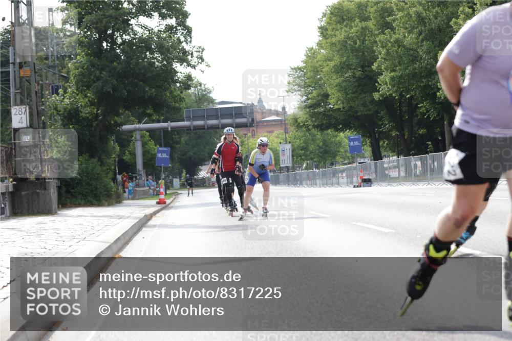 29.06.2025 - hella hamburg halbmarathon Jannik Wohlers http://msf.ph/oto/8317225 29.06.2025 08:59:37 Lombardsbrücke  meine-sportfotos.de