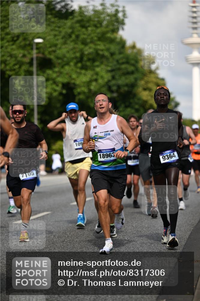 29.06.2025 - hella hamburg halbmarathon Dr. Thomas Lammeyer http://msf.ph/oto/8317306 29.06.2025 09:55:16 Kennedybrücke 1312, 1570, 1903, 1920, 1941, 2653, 2880, 3437, 3523, 4297, 4991, 4999, 5014, 5129, 5410, 5987, 6490, 6770, 7092, 7105, 7363, 7962, 8074, 8346, 8359, 8871, 8900, 9114, 9358, 9364, 9380, 10319, 10375, 10480, 10669, 11021, 11417 meine-sportfotos.de